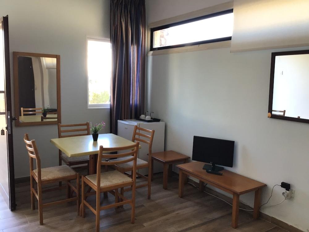 Florea Hotel Apartments Ayia Napa Ngoại thất bức ảnh